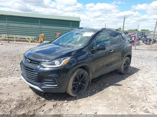 3GNCJPSB6KL382372 2019 CHEVROLET TRAX - Image 2