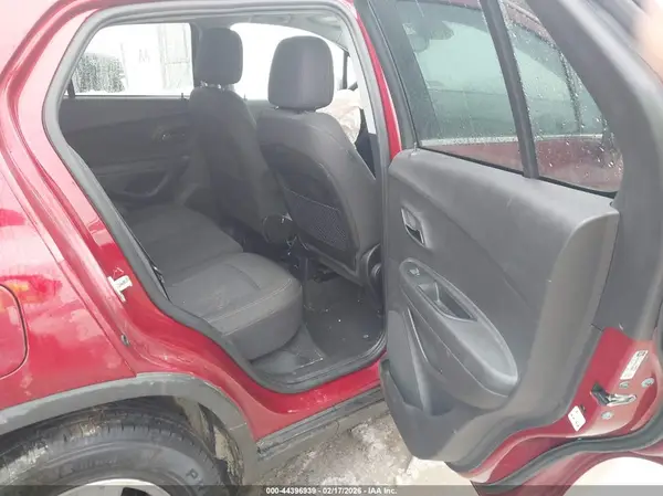 3GNCJPSB6KL388852 2019 CHEVROLET TRAX - Image 8