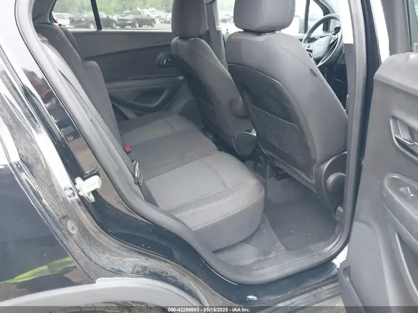 3GNCJPSB6KL404838 2019 CHEVROLET TRAX - Image 8