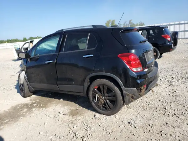 3GNCJPSB6LL120286 2020 CHEVROLET TRAX - Image 2