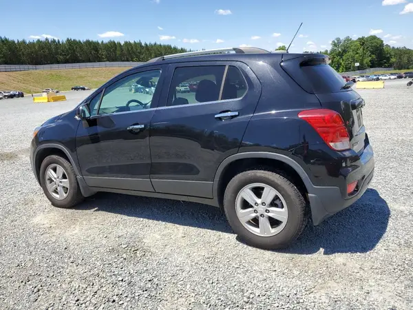 3GNCJPSB6LL127304 2020 CHEVROLET TRAX - Image 2