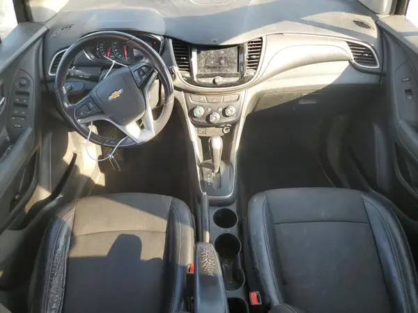 3GNCJPSB6LL149447 2020 CHEVROLET TRAX - Image 8