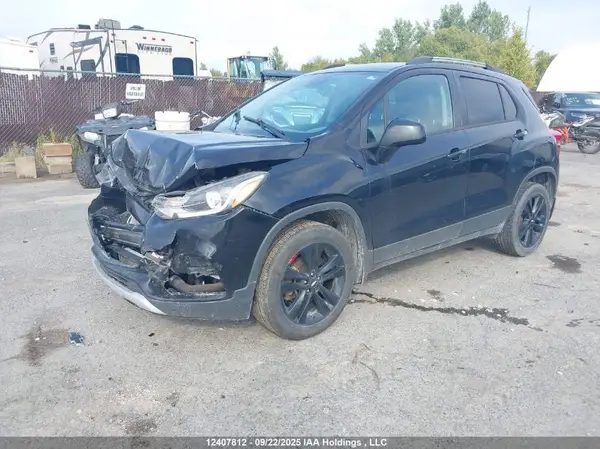 3GNCJPSB6LL161016 2020 CHEVROLET TRAX - Image 2