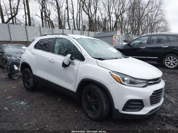 3GNCJPSB6LL185803 2020 CHEVROLET TRAX - Image 1