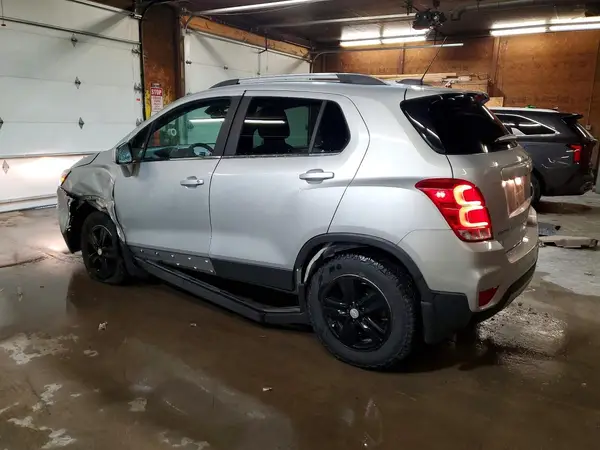 3GNCJPSB6LL197241 2020 CHEVROLET TRAX - Image 2