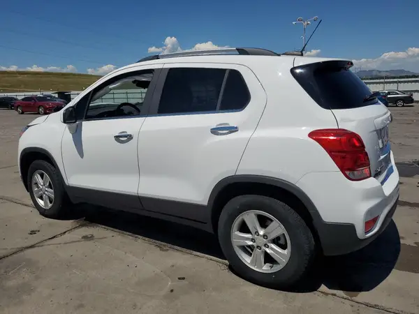 3GNCJPSB6LL218931 2020 CHEVROLET TRAX - Image 2