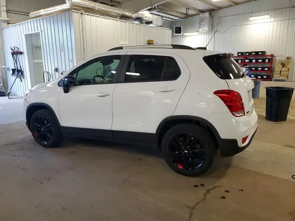 3GNCJPSB6LL230321 2020 CHEVROLET TRAX - Image 2