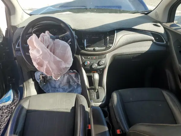 3GNCJPSB6LL240041 2020 CHEVROLET TRAX - Image 8