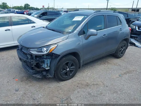 3GNCJPSB6LL265151 2020 CHEVROLET TRAX - Image 2