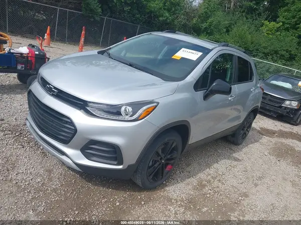 3GNCJPSB6LL339054 2020 CHEVROLET TRAX - Image 2
