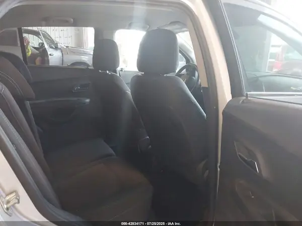 3GNCJPSB7GL144537 2016 CHEVROLET TRAX - Image 8