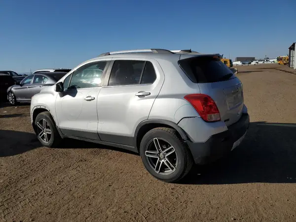 3GNCJPSB7GL186643 2016 CHEVROLET TRAX - Image 2