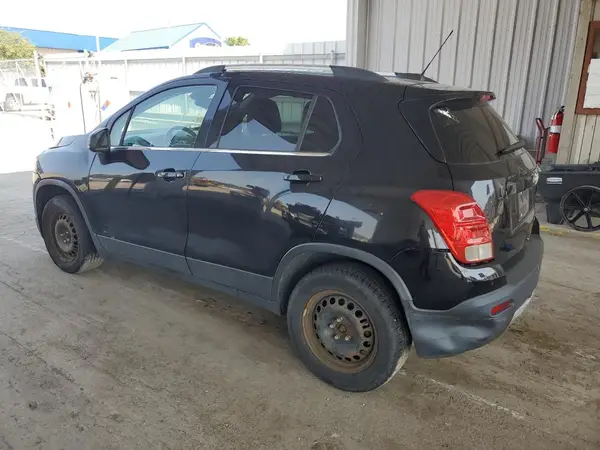 3GNCJPSB7GL214098 2016 CHEVROLET TRAX - Image 2