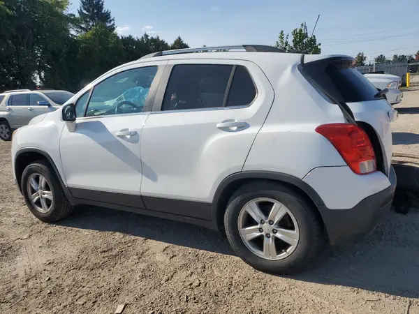 3GNCJPSB7GL224033 2016 CHEVROLET TRAX - Image 2