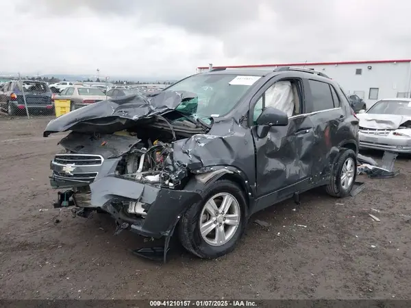 3GNCJPSB7GL235078 2016 CHEVROLET TRAX - Image 2