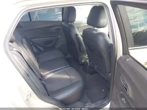 3GNCJPSB7GL270929 2016 CHEVROLET TRAX - Image 8