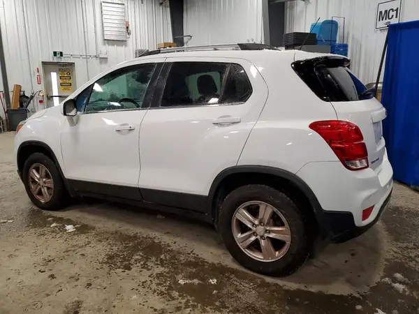 3GNCJPSB7HL130302 2017 CHEVROLET TRAX - Image 2