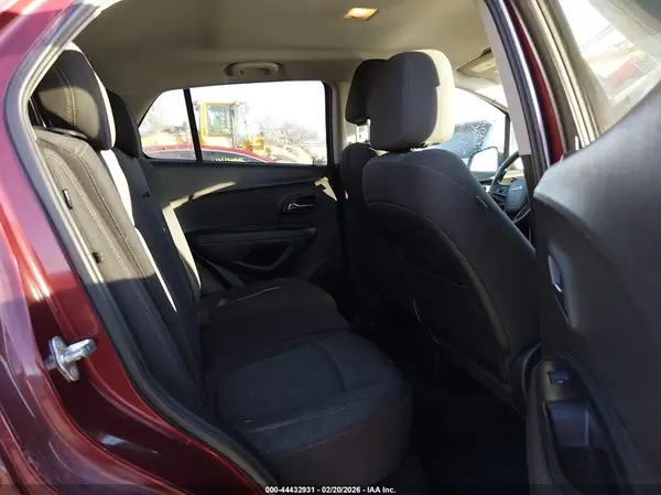 3GNCJPSB7HL135208 2017 CHEVROLET TRAX - Image 8