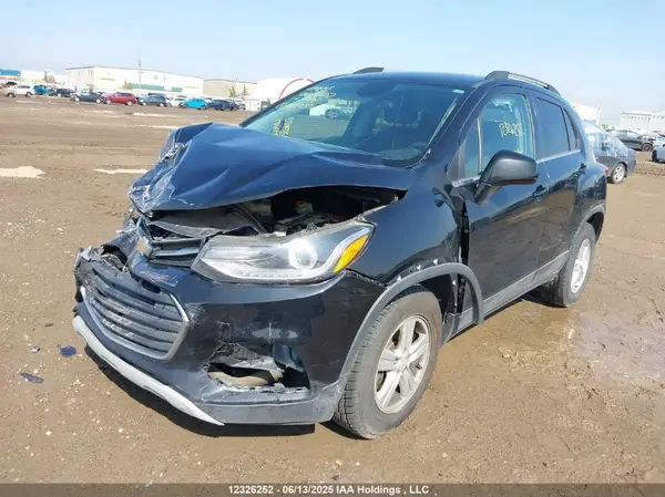 3GNCJPSB7HL148430 2017 CHEVROLET TRAX - Image 2