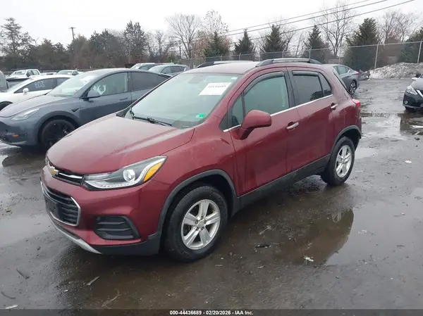 3GNCJPSB7HL190578 2017 CHEVROLET TRAX - Image 2