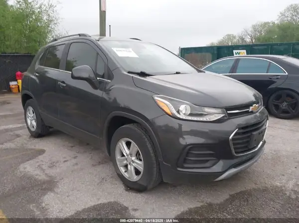 3GNCJPSB7HL192153 2017 CHEVROLET TRAX - Image 1