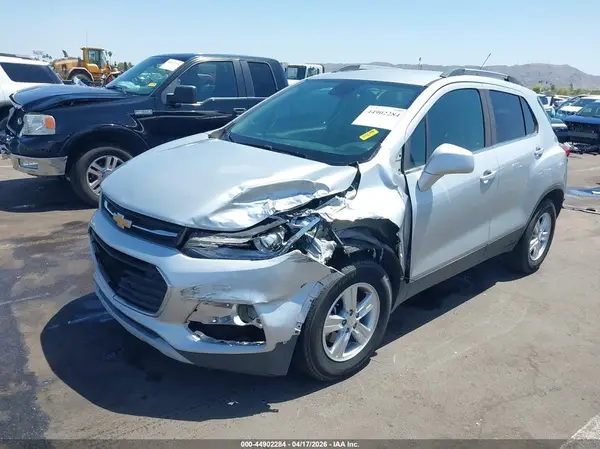 3GNCJPSB7HL217178 2017 CHEVROLET TRAX - Image 2