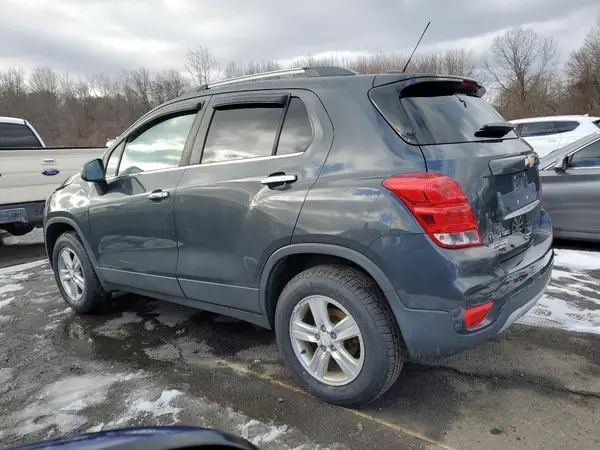 3GNCJPSB7HL250696 2017 CHEVROLET TRAX - Image 2