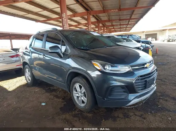 3GNCJPSB7HL252917 2017 CHEVROLET TRAX - Image 1