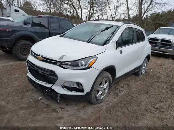 3GNCJPSB7HL253906 2017 CHEVROLET TRAX - Image 2