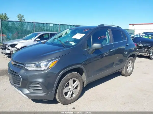 3GNCJPSB7HL290230 2017 CHEVROLET TRAX - Image 2