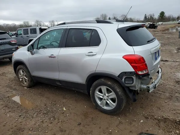 3GNCJPSB7JL259582 2018 CHEVROLET TRAX - Image 2