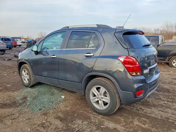 3GNCJPSB7JL276964 2018 CHEVROLET TRAX - Image 2