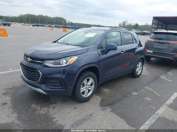 3GNCJPSB7JL307548 2018 CHEVROLET TRAX - Image 2