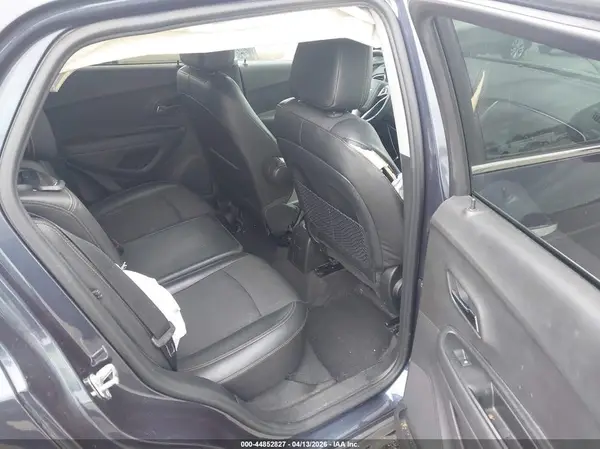 3GNCJPSB7JL307548 2018 CHEVROLET TRAX - Image 8