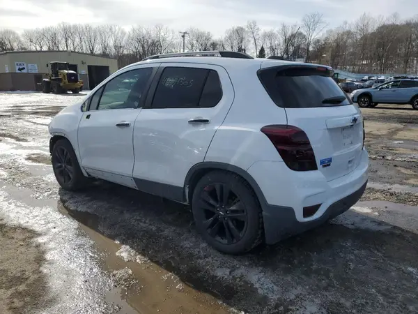 3GNCJPSB7JL338914 2018 CHEVROLET TRAX - Image 2