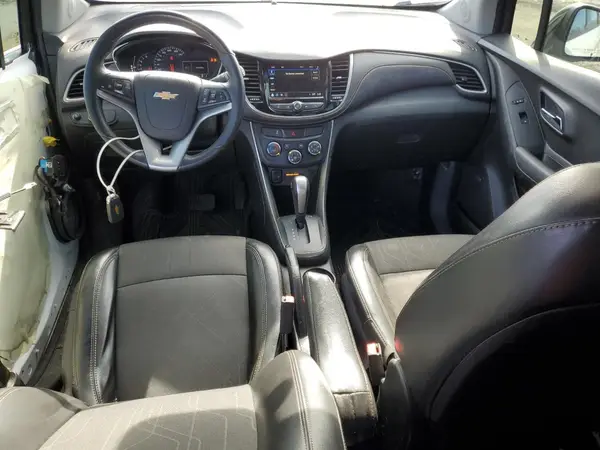 3GNCJPSB7JL338914 2018 CHEVROLET TRAX - Image 8