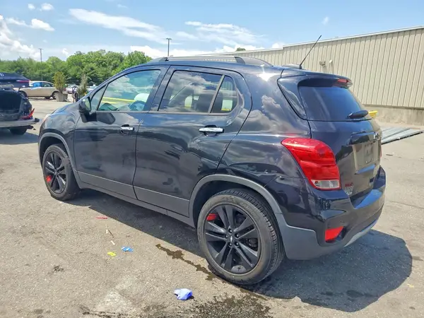 3GNCJPSB7JL354787 2018 CHEVROLET TRAX - Image 2