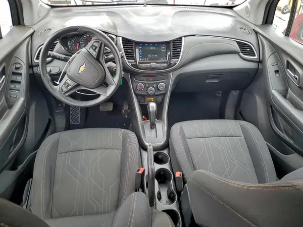 3GNCJPSB7JL396084 2018 CHEVROLET TRAX - Image 8