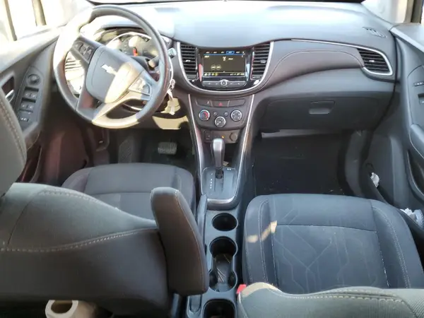 3GNCJPSB7KL132185 2019 CHEVROLET TRAX - Image 8