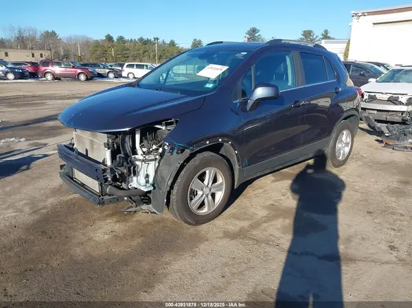3GNCJPSB7KL147270 2019 CHEVROLET TRAX - Image 2