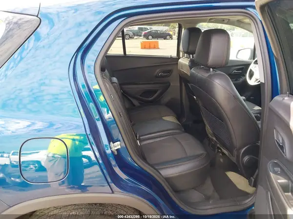 3GNCJPSB7KL192290 2019 CHEVROLET TRAX - Image 8