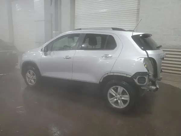 3GNCJPSB7KL219374 2019 CHEVROLET TRAX - Image 2