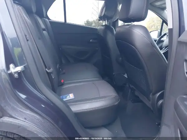 3GNCJPSB7KL241259 2019 CHEVROLET TRAX - Image 8