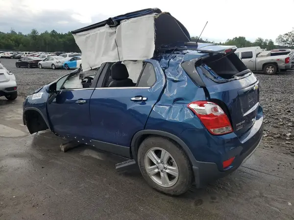 3GNCJPSB7KL255808 2019 CHEVROLET TRAX - Image 2