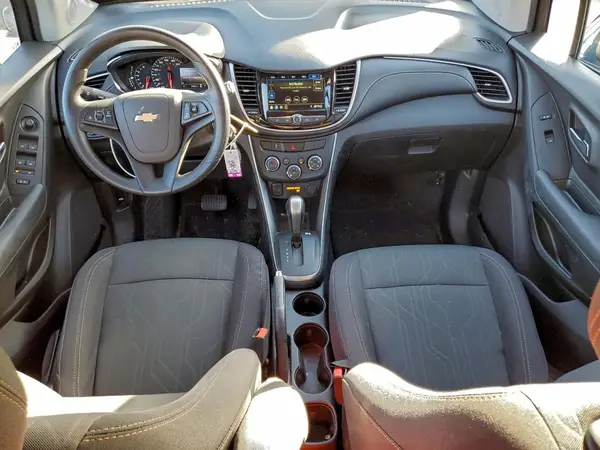 3GNCJPSB7KL283642 2019 CHEVROLET TRAX - Image 8