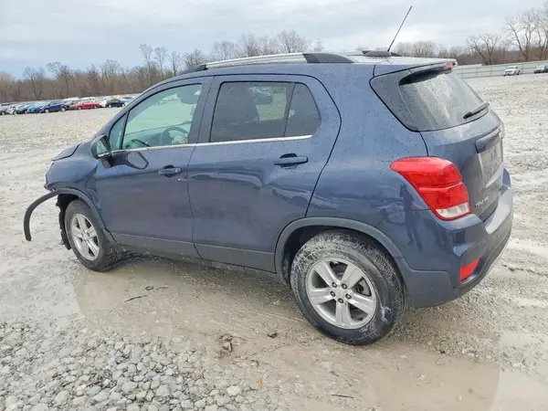 3GNCJPSB7KL309401 2019 CHEVROLET TRAX - Image 2