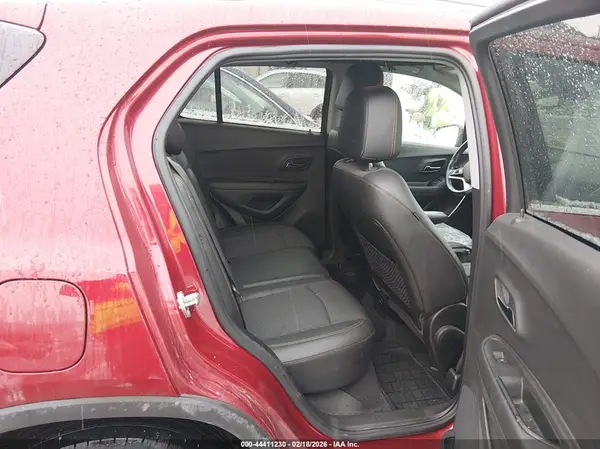 3GNCJPSB7KL356203 2019 CHEVROLET TRAX - Image 8