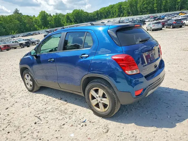 3GNCJPSB7KL384633 2019 CHEVROLET TRAX - Image 2