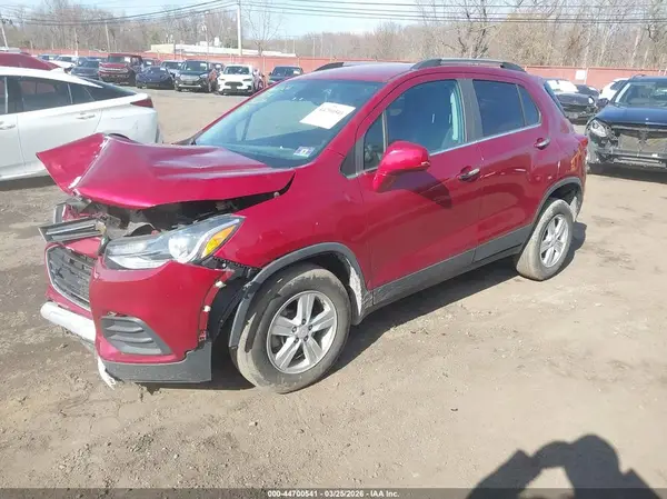 3GNCJPSB7KL403956 2019 CHEVROLET TRAX - Image 2