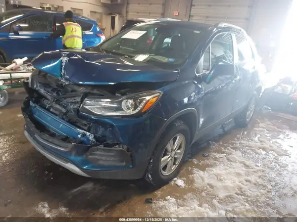 3GNCJPSB7LL148968 2020 CHEVROLET TRAX - Image 2